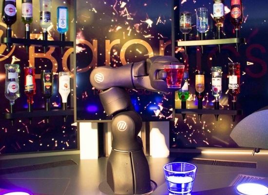 Barney Bar, Robotic cocktail making